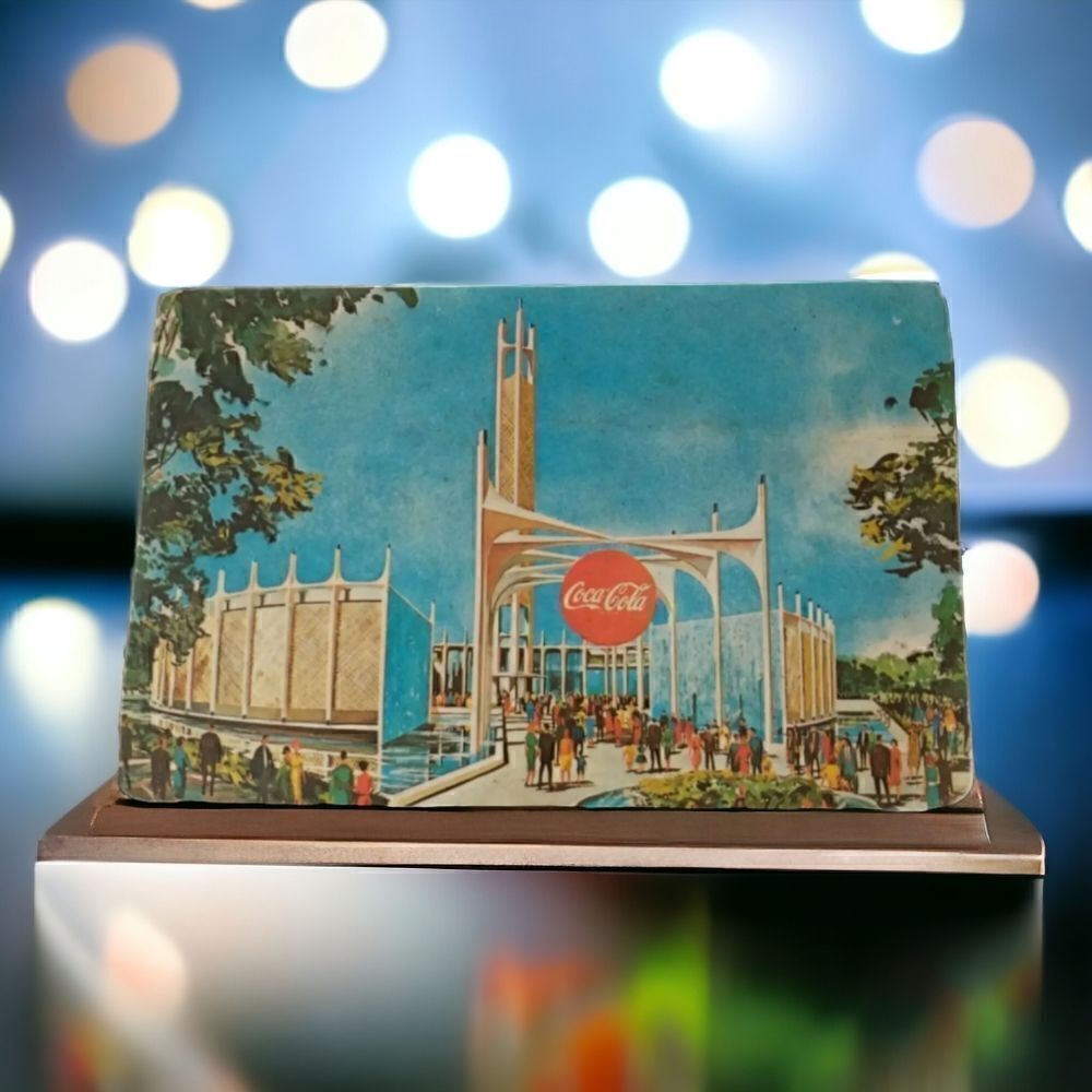 Coca Cola Pavilion Post Card NY World's‎ Fair 1964-1965 UNUSED Unisphere Color